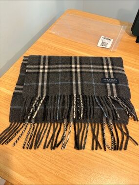Burberry London Nova Check Cashmere Scarf